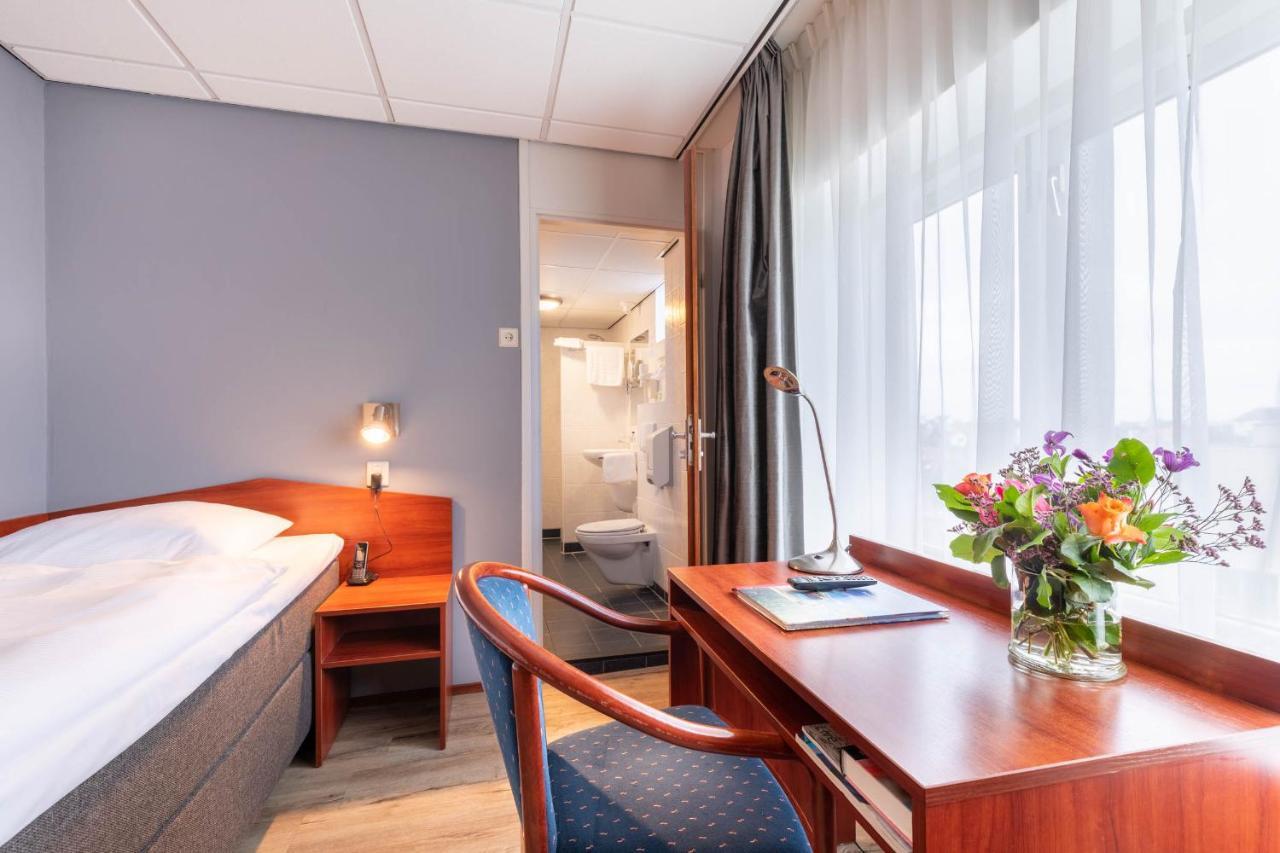 Two Brothers Hotel Astoria Noordwijk Bagian luar foto