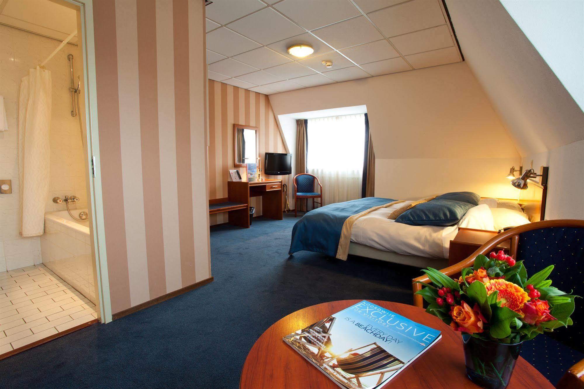 Two Brothers Hotel Astoria Noordwijk Bagian luar foto