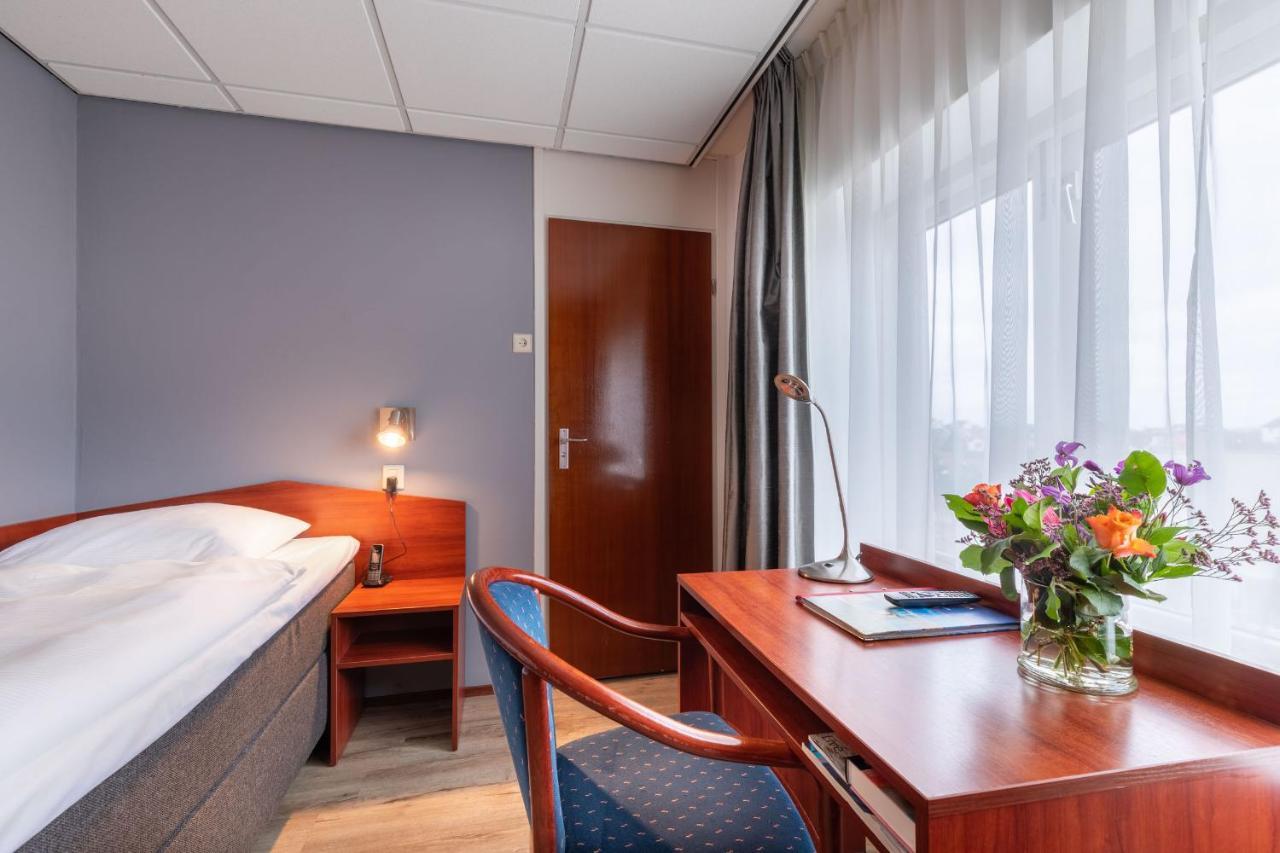 Two Brothers Hotel Astoria Noordwijk Bagian luar foto
